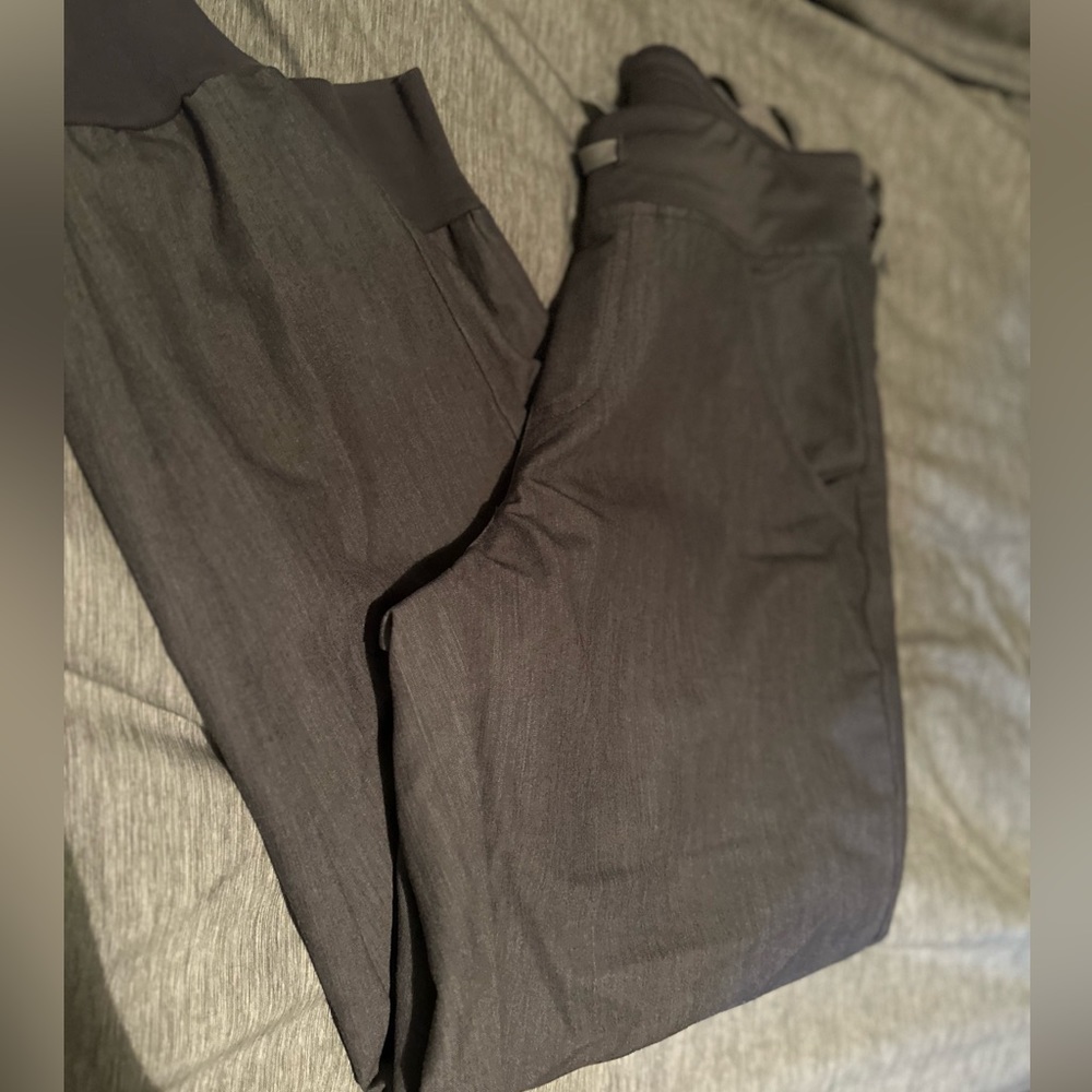 S/P heather grey figs 4 pocket jogger